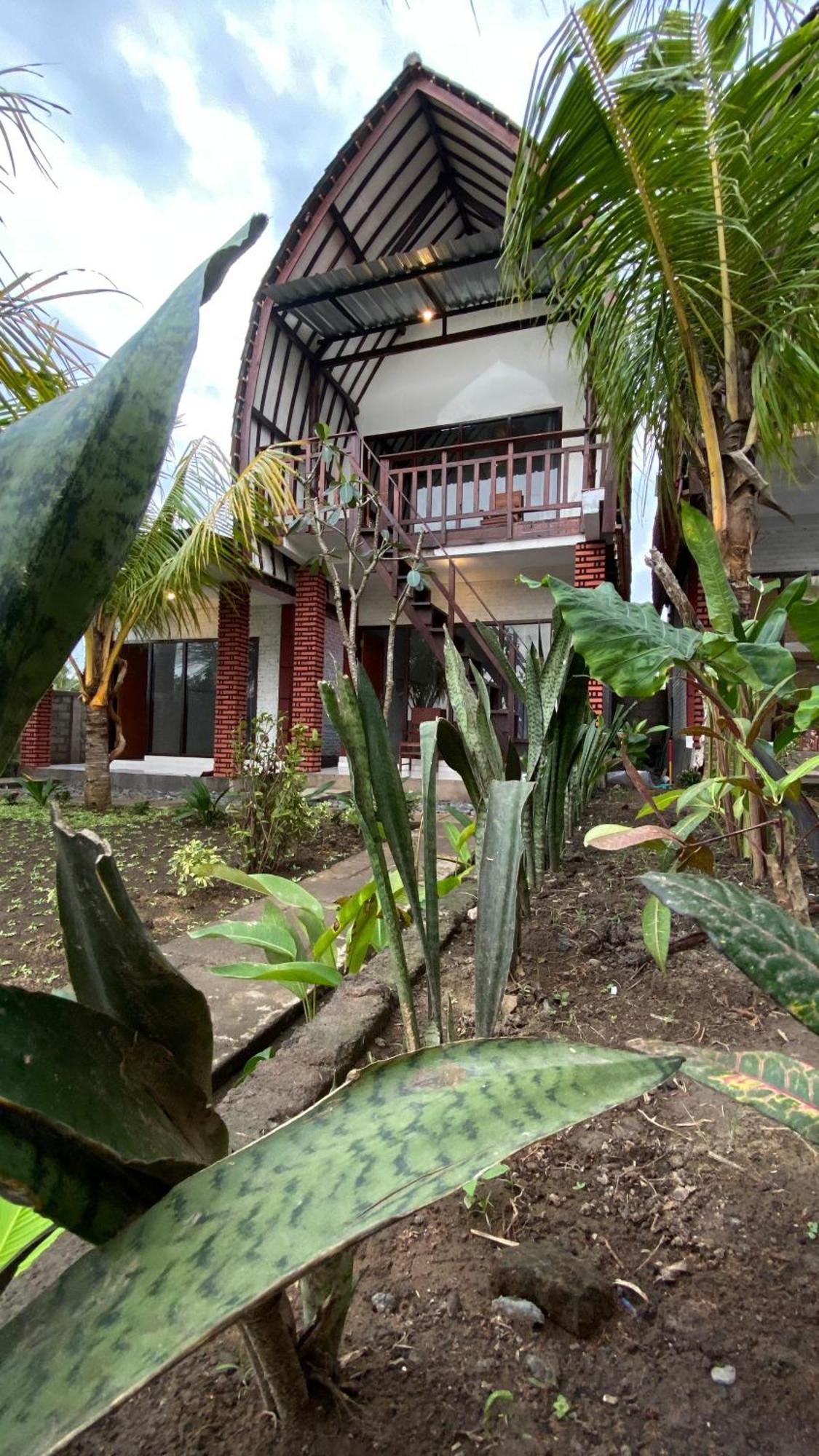 Alen'S Stay&Surf Airsatang Luaran gambar